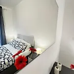 Zu Pino *